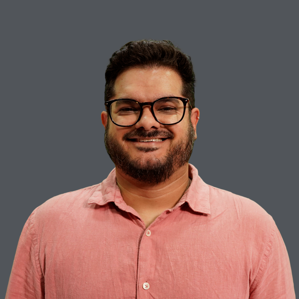 Prof. Derick Casagrande Santiago